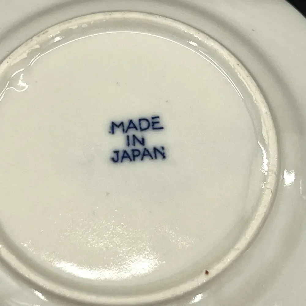 Vintage Japan Child’s blue willow porcelain play set plates - Picture 3 of 6